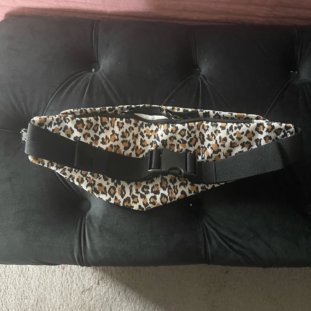 Nike Brown and Black Athletic Bottoms - Picture 2 of 4